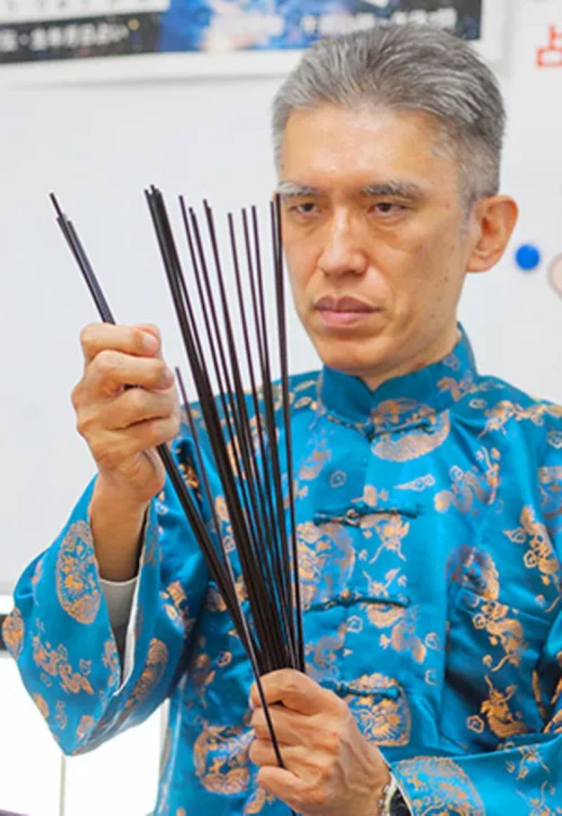 深川宝琉（ふかがわほうりゅう）先生