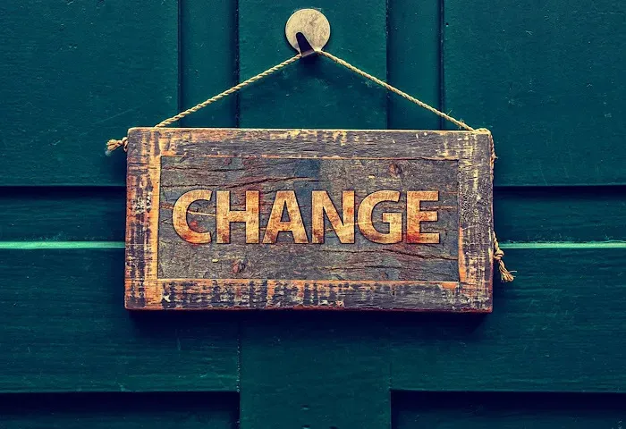 LINEトーク占いは「LINE占い」に名称変更