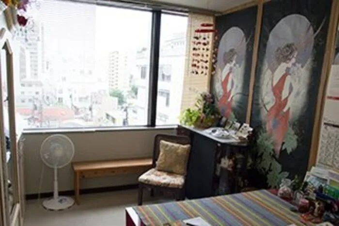 占いの杜 ANGELS（うらないのもり えんじぇるす） 華島紫乃先生【閉店】