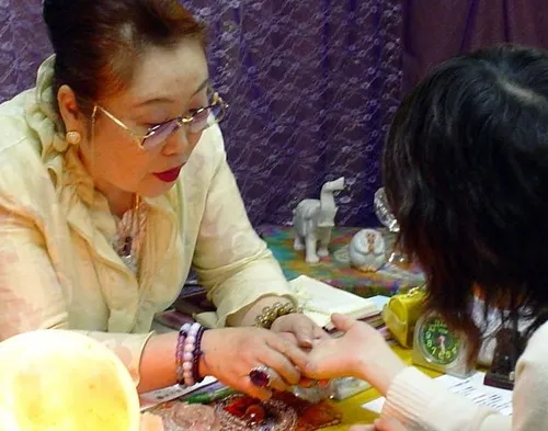 当たる占い師 | 暖母（ダンボ）先生