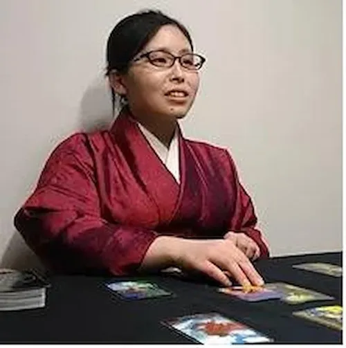 当たる占い師｜乙月あやめ（おとつき あやめ）先生