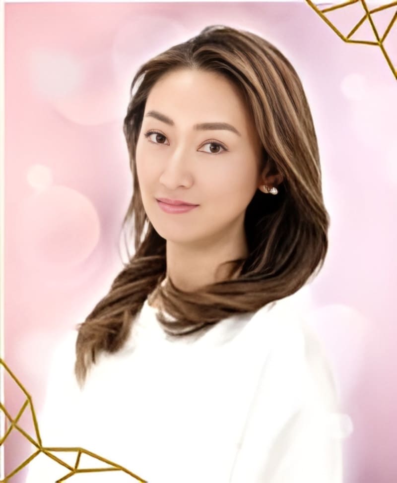 東京駅のオンライン占い店舗エキサイト電話占い｜糸（いと）先生